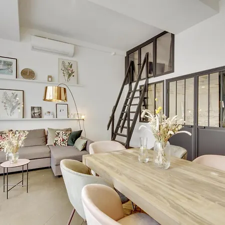 Chez Colette Canal St Martin * Paris